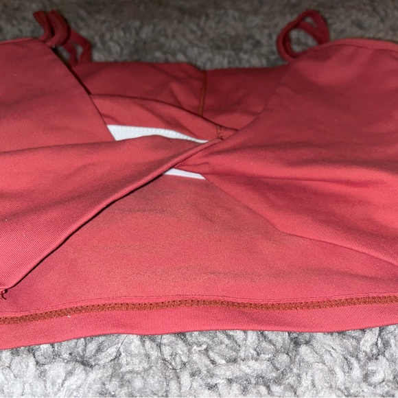 Halara Back Twisted Tank Top - Picture 9 of 11